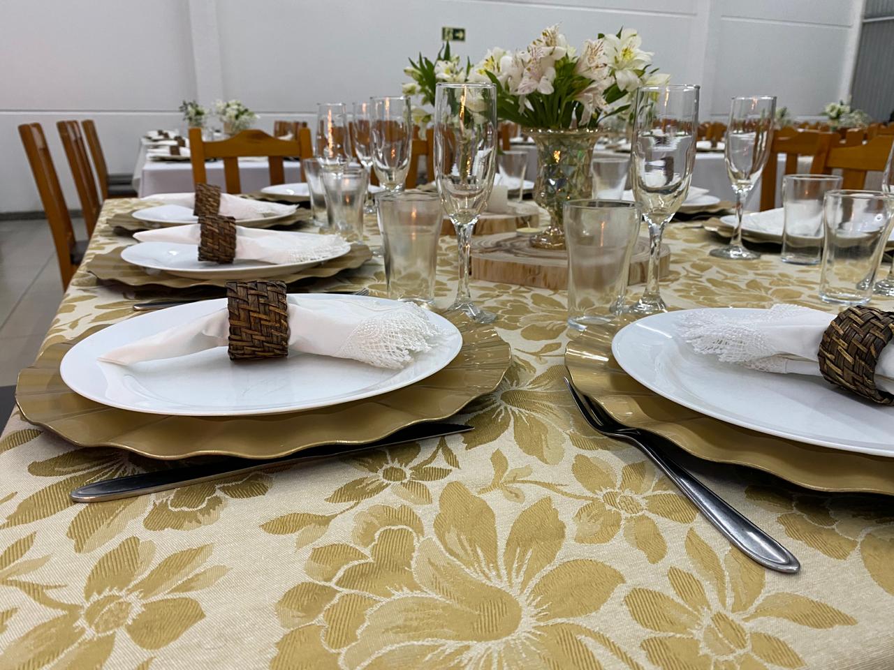 Mesa de confraternização montada